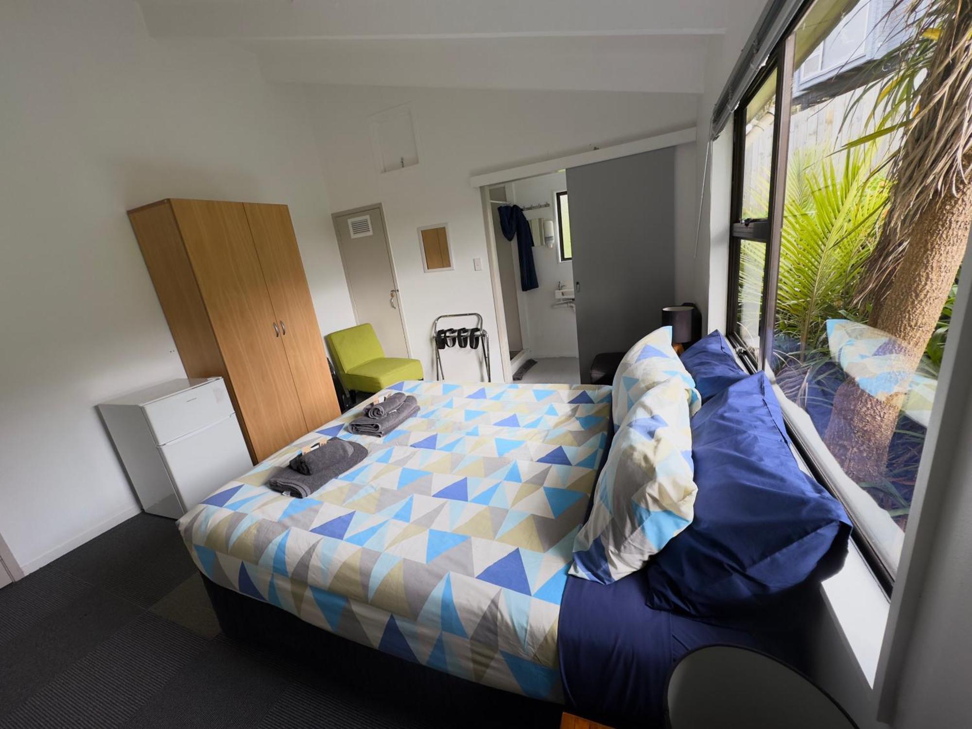 Onetangi Waiheke Backpackers Hostel מראה חיצוני תמונה